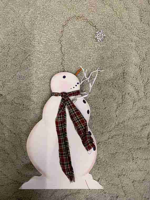 Catching Snowflakes : Snowman Magic image 1