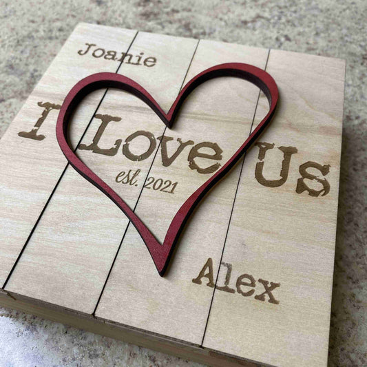 I Love Us Heart Pallet Box image 0